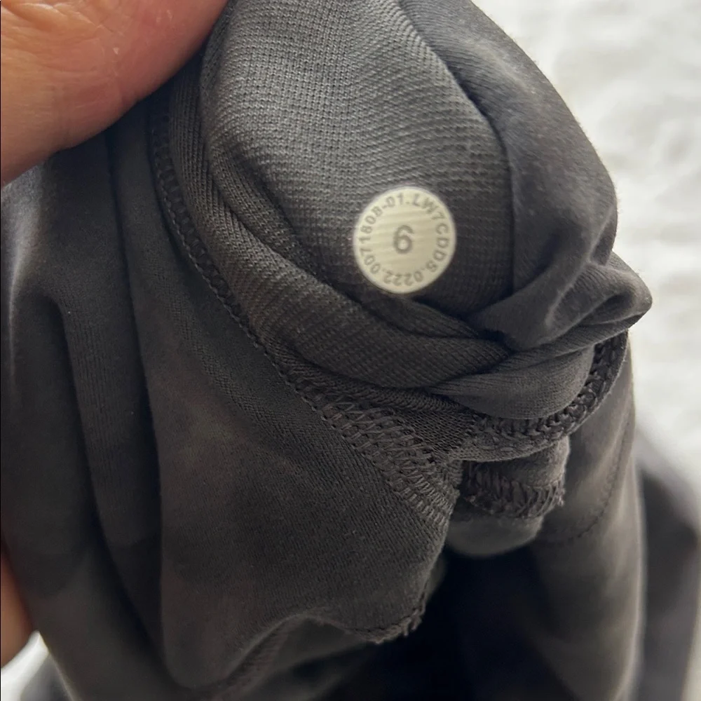 Lulu lemon align high rise short 8” size 6
